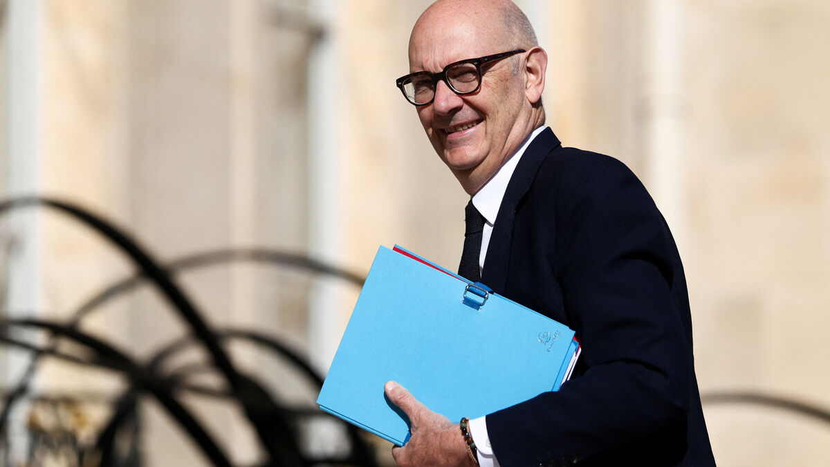 France Braces for Prolonged Battle