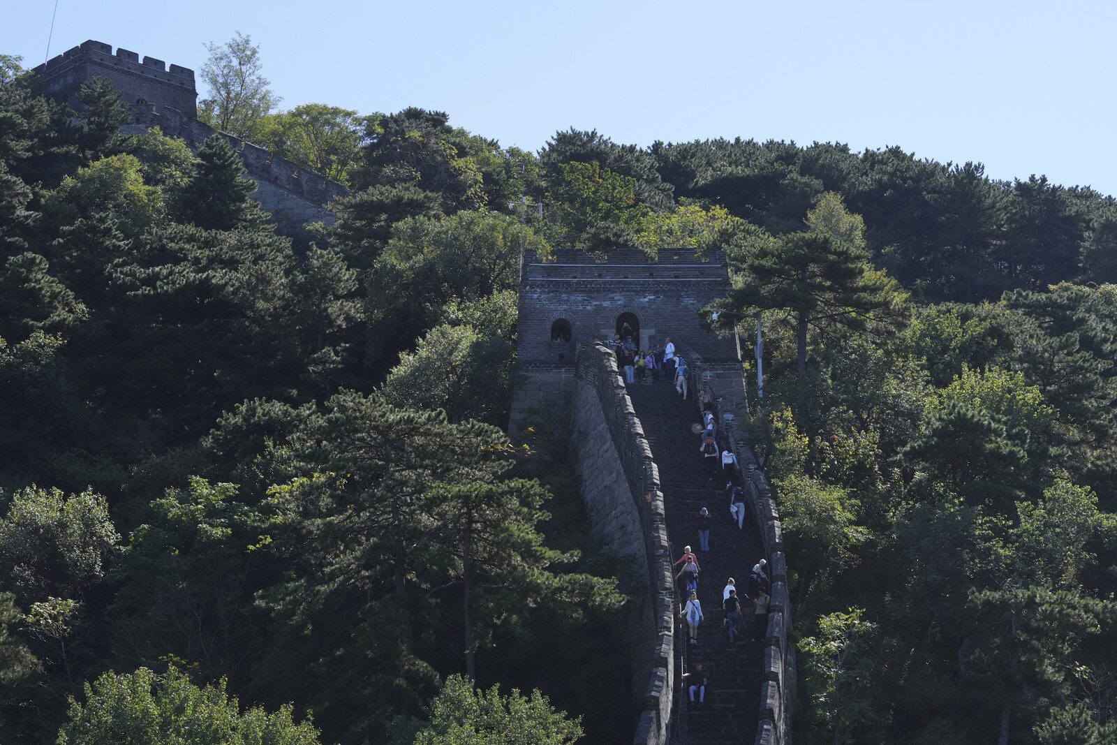 Flashed His Backside on the Wall – Kicked Out of China