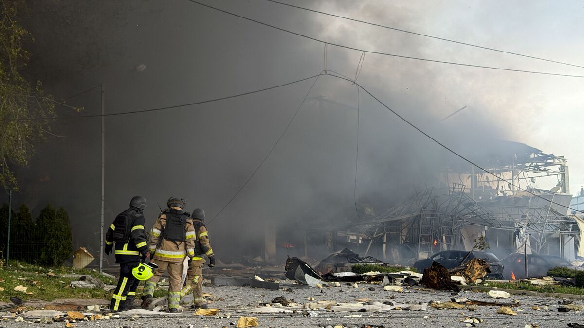 Over 20 killed in Russian attacks on Ukrainian cities
