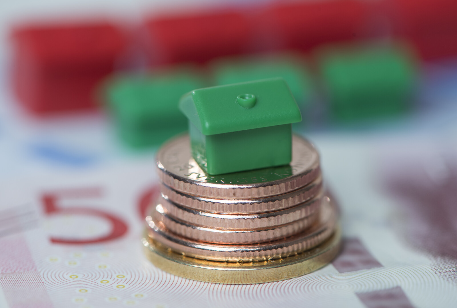 Economist: Don't Count on Lower