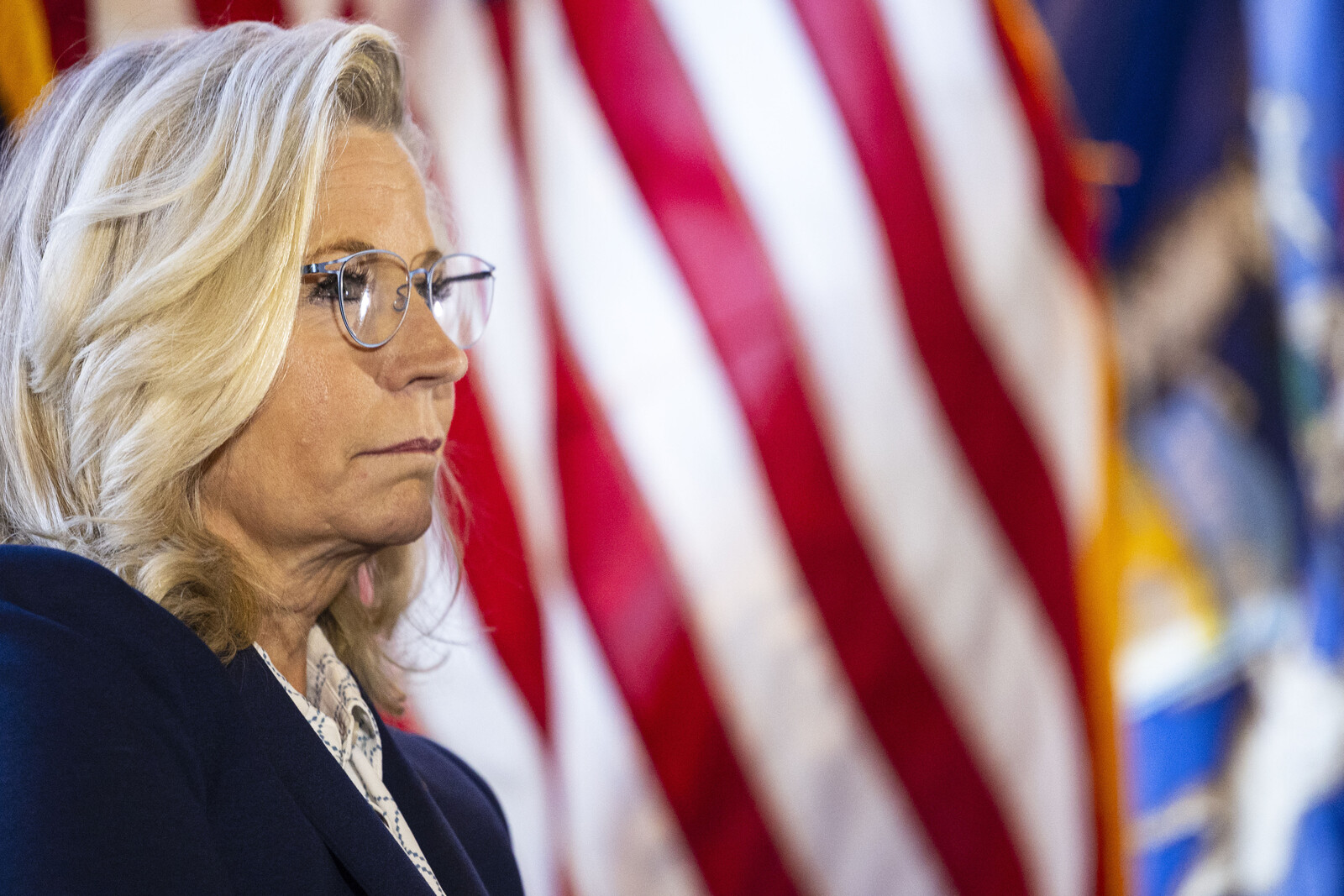Trump: Aim nine rifles at her