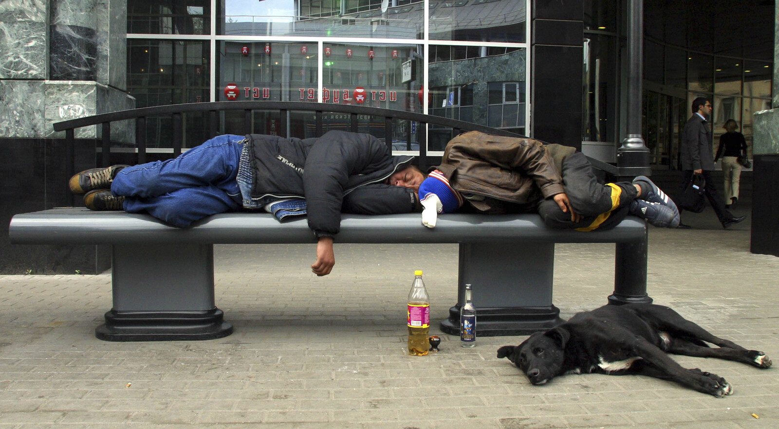 25 Dead from Alcohol Poisoning