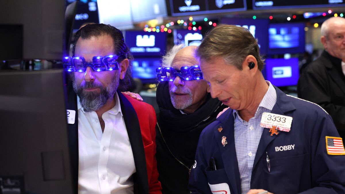 Wall Street ended 2025 strong despite losses