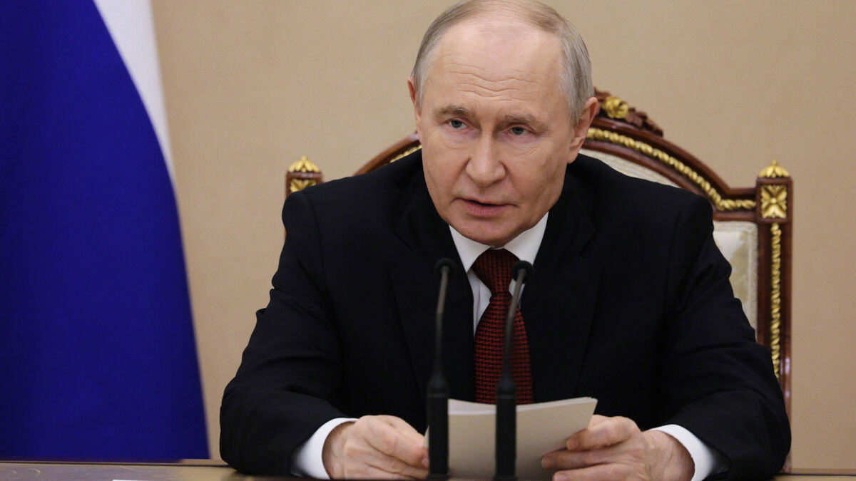 Putin Admits Russia Faces Fuel Shortages as Ukrainian Strikes Disrupt Supply
