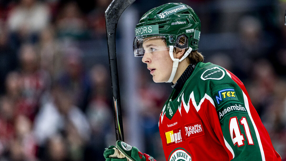 World Junior Championship hero Ivar Stenberg scores straight away in Frölunda comeback