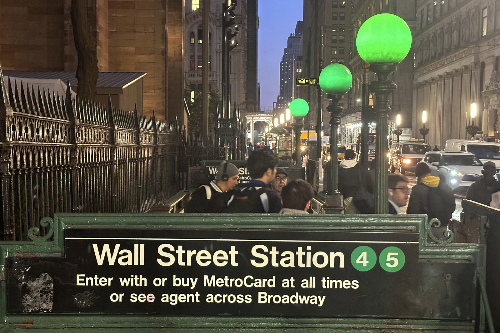 Tech giants weighed down the stock market in the USA