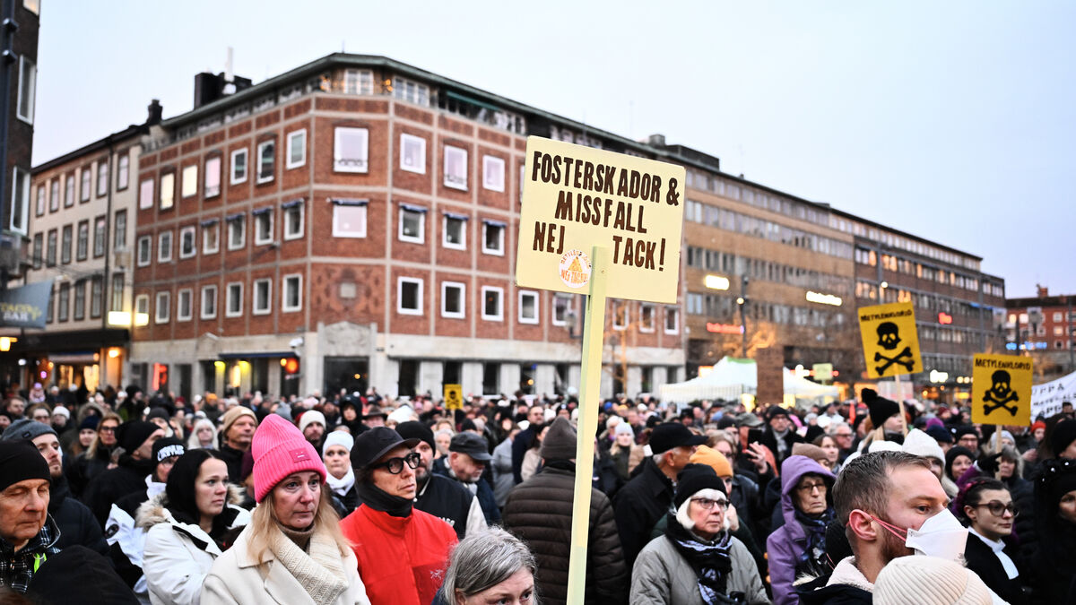 Many demonstrated against emissions in
