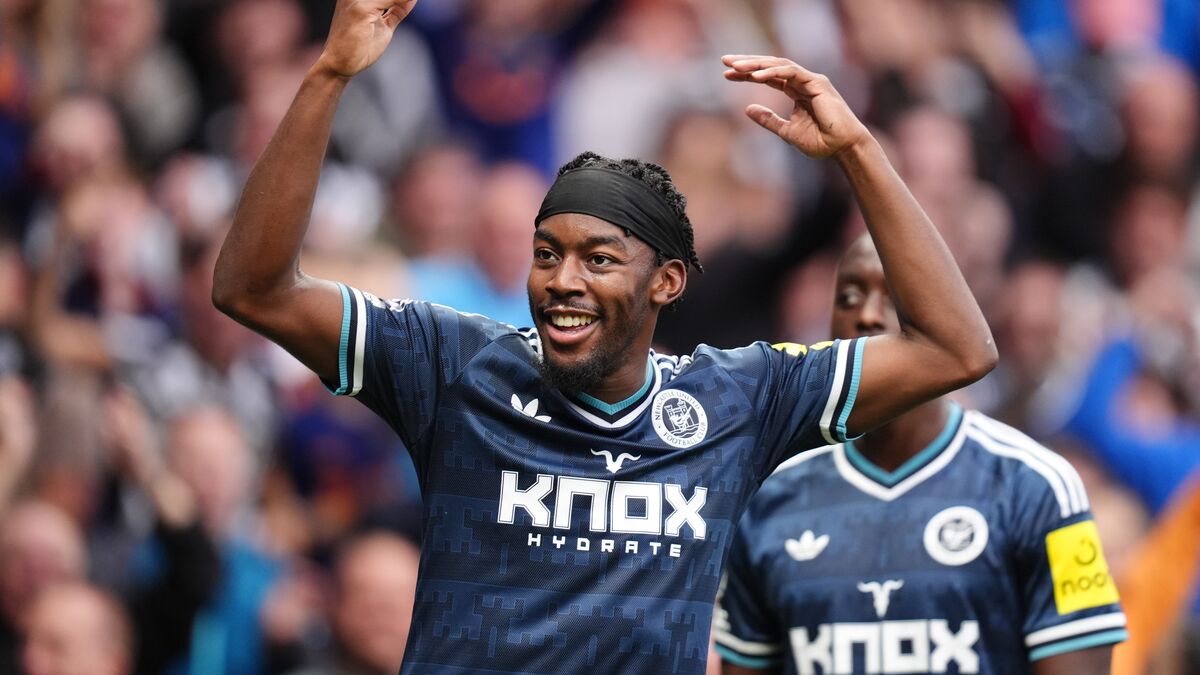 Anthony Elanga scores again as Newcastle beat Tottenham 2-0 in Premier League
