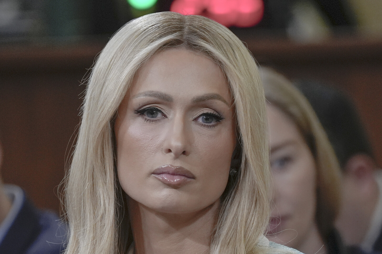 Paris Hilton: "Watching our home burn down on TV"
