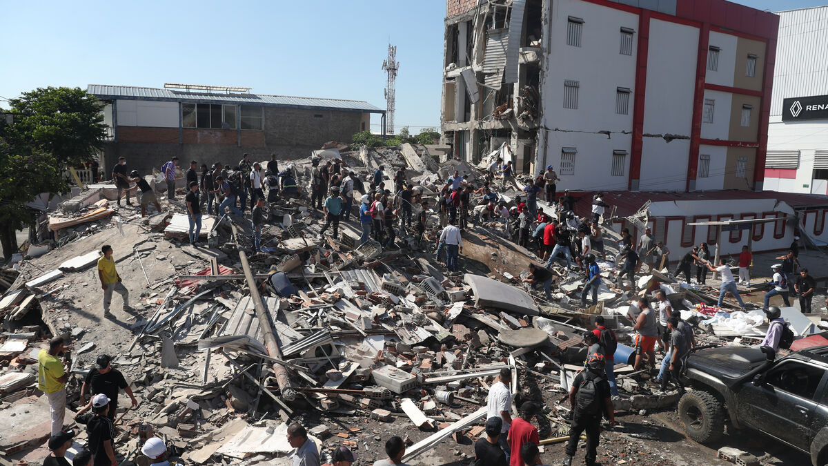 Powerful earthquake in Colombia kills at least 20, buildings collapse across western cities