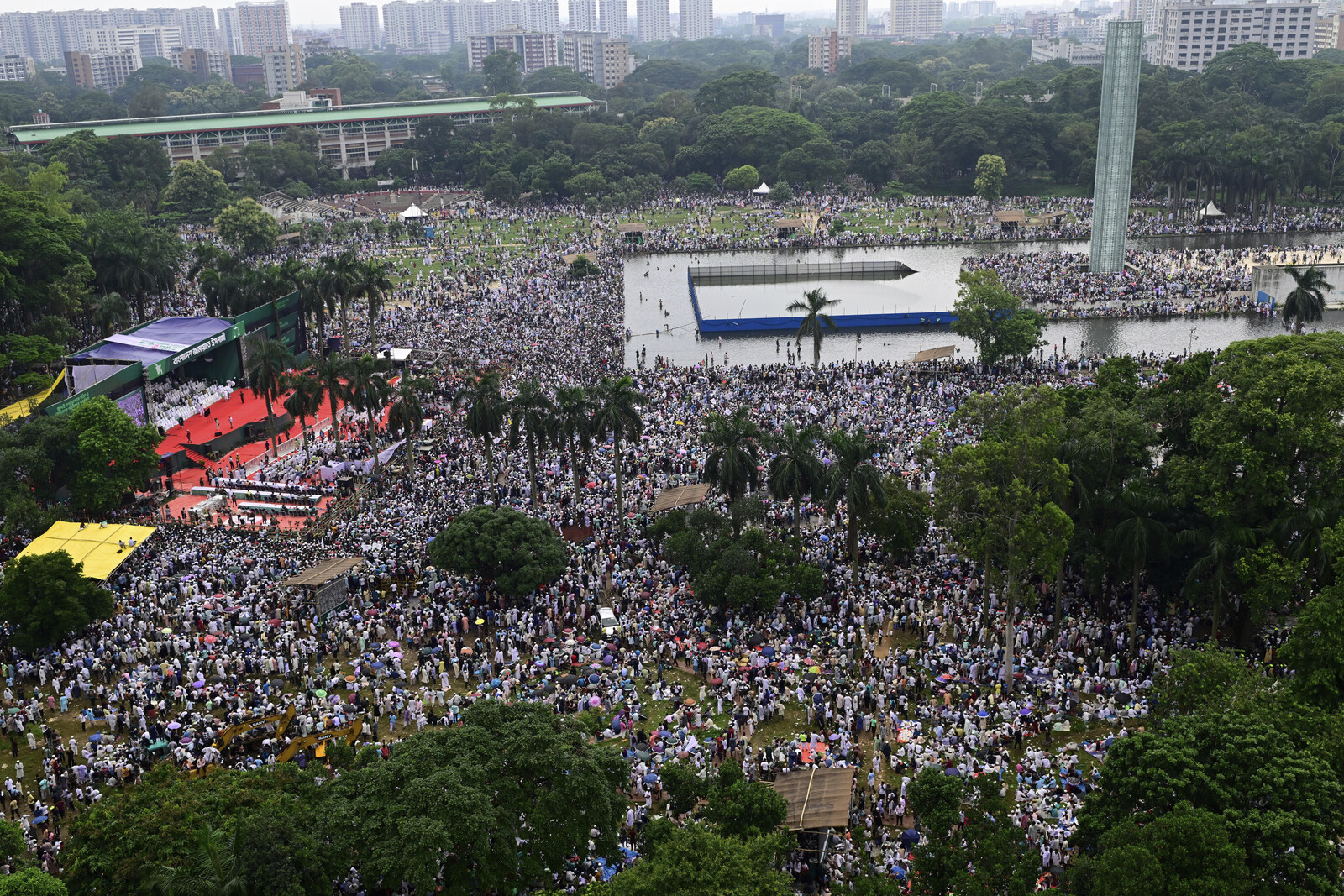 Bangladesh Protests Demand Electoral Reform Ahead of Next Year's Election