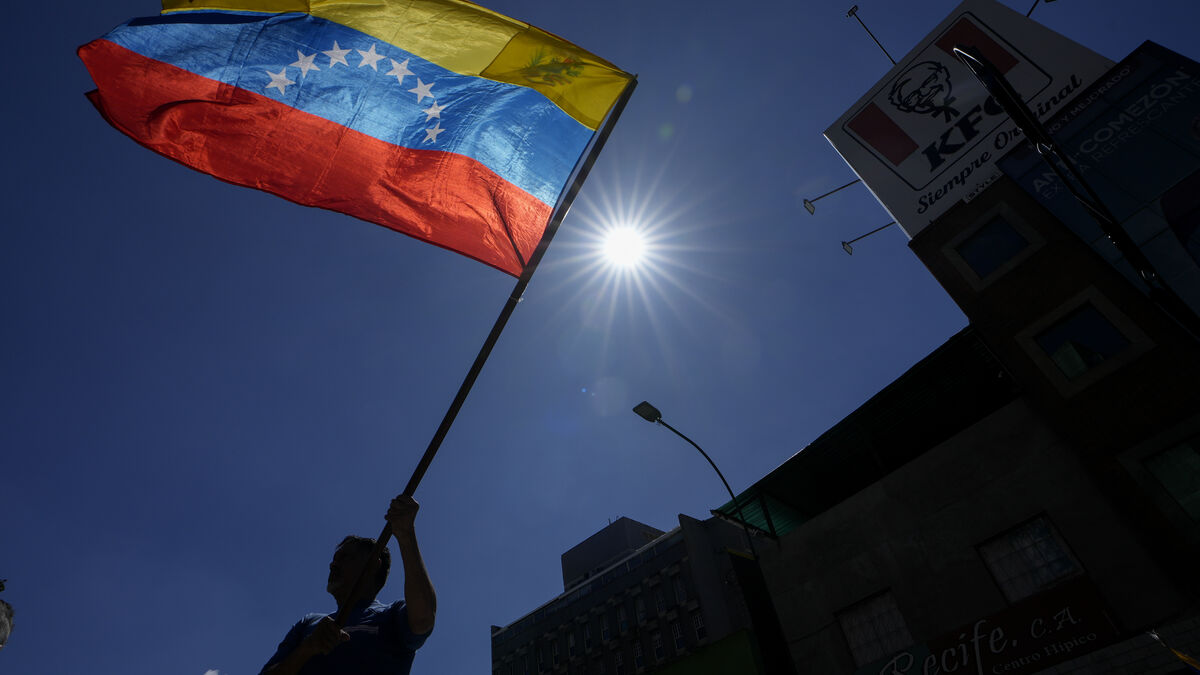 US urges citizens in Venezuela