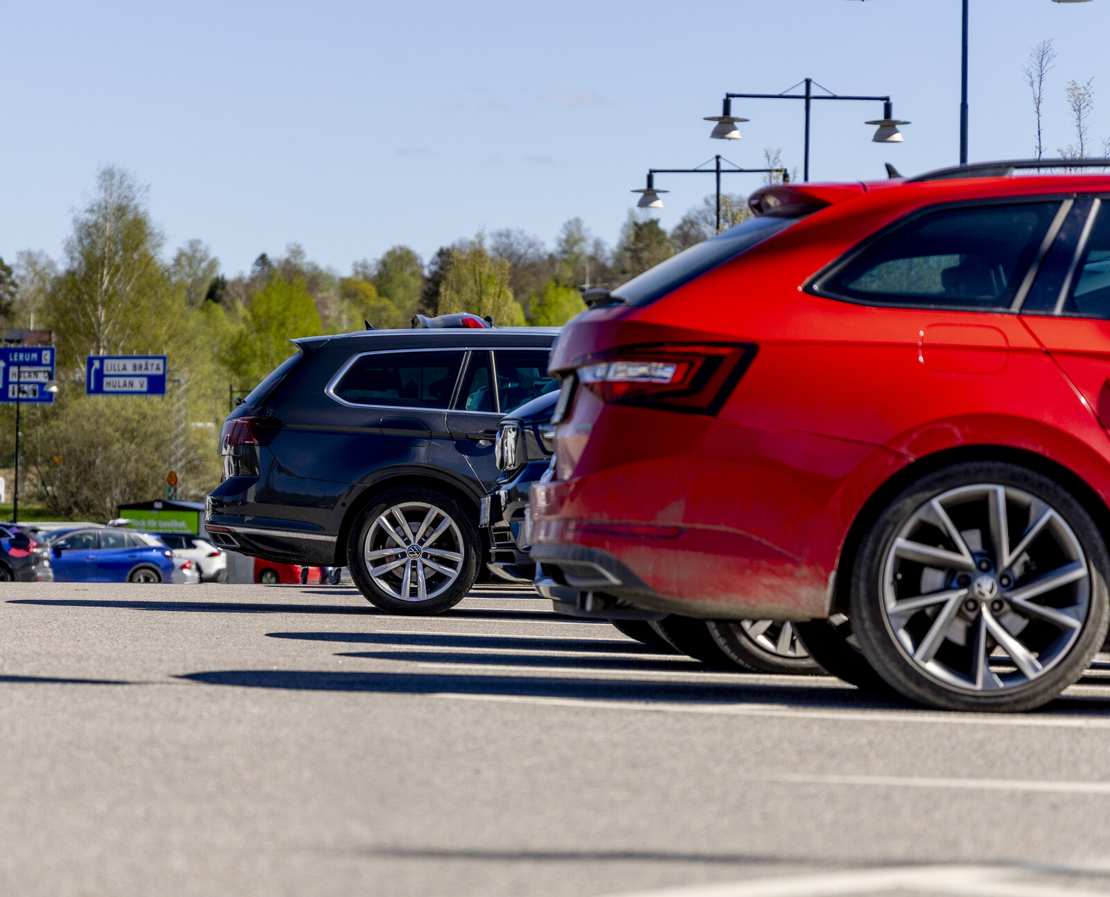 Infant Rescued from Locked Car in Botkyrka After Window Smashed