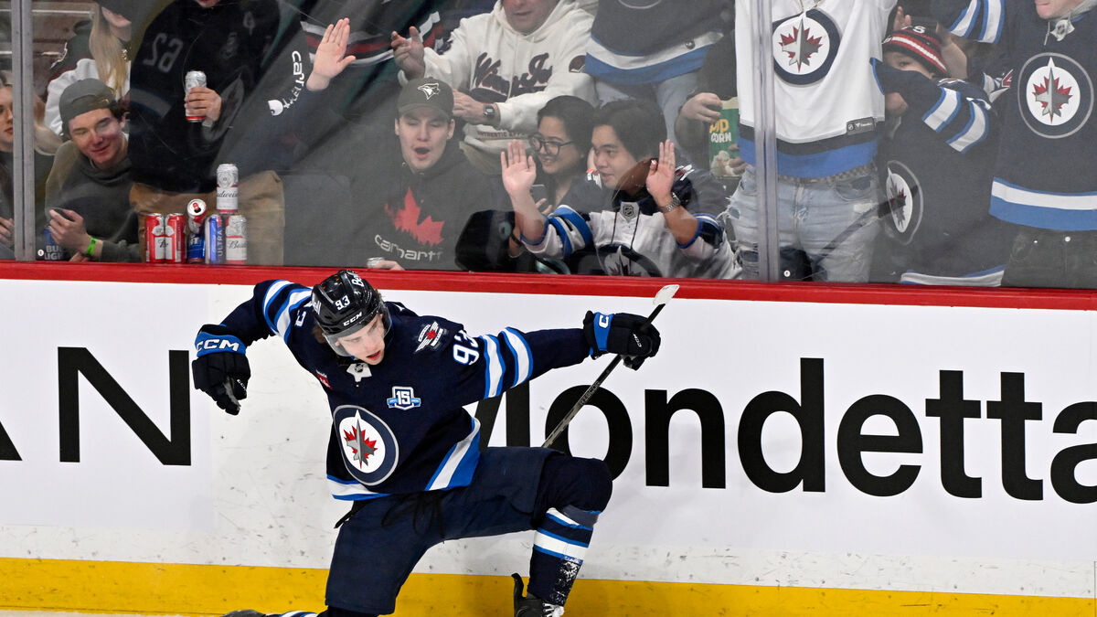 Playoff hopes alive for Winnipeg