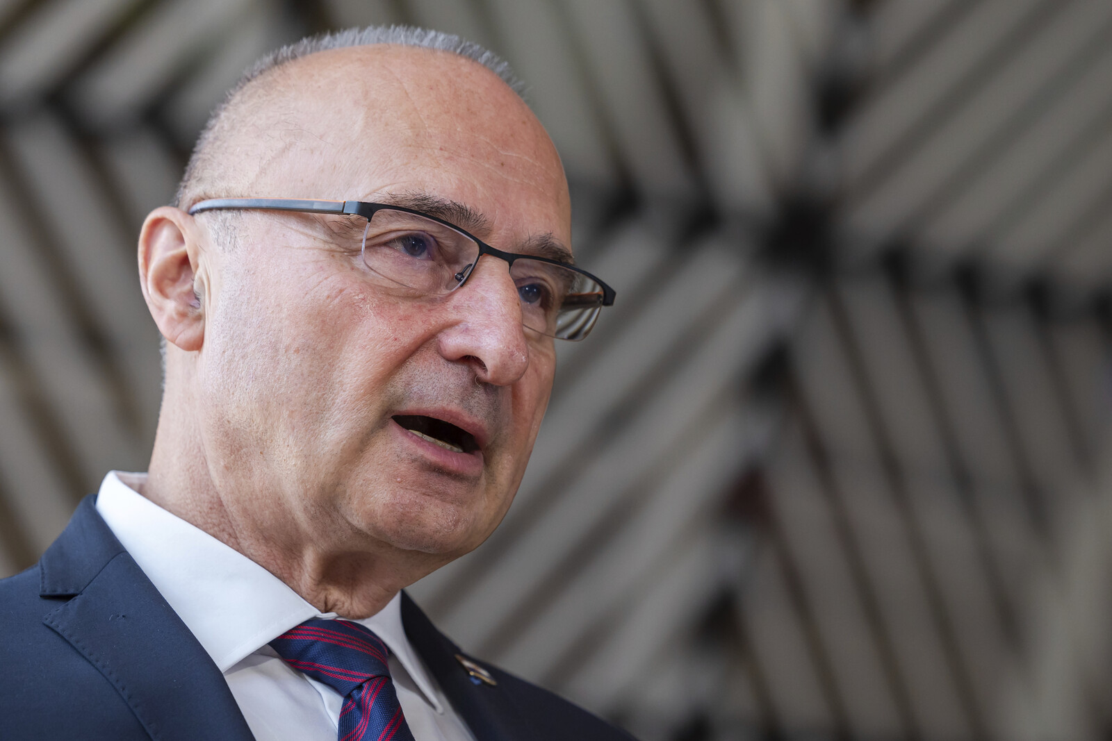 Croatia warns against traveling to