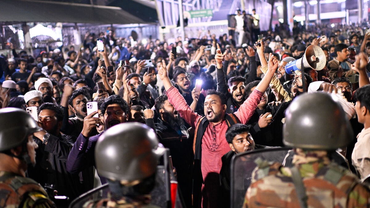 Bangladesh: Violence after death of