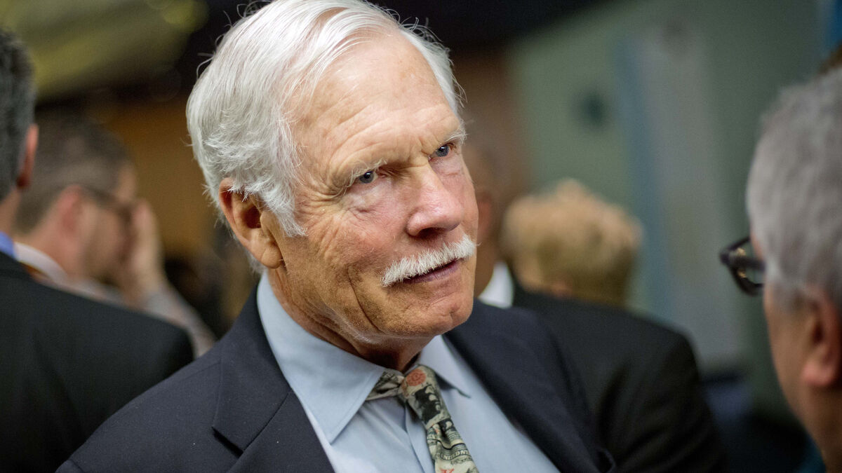CNN founder Ted Turner has died at 87