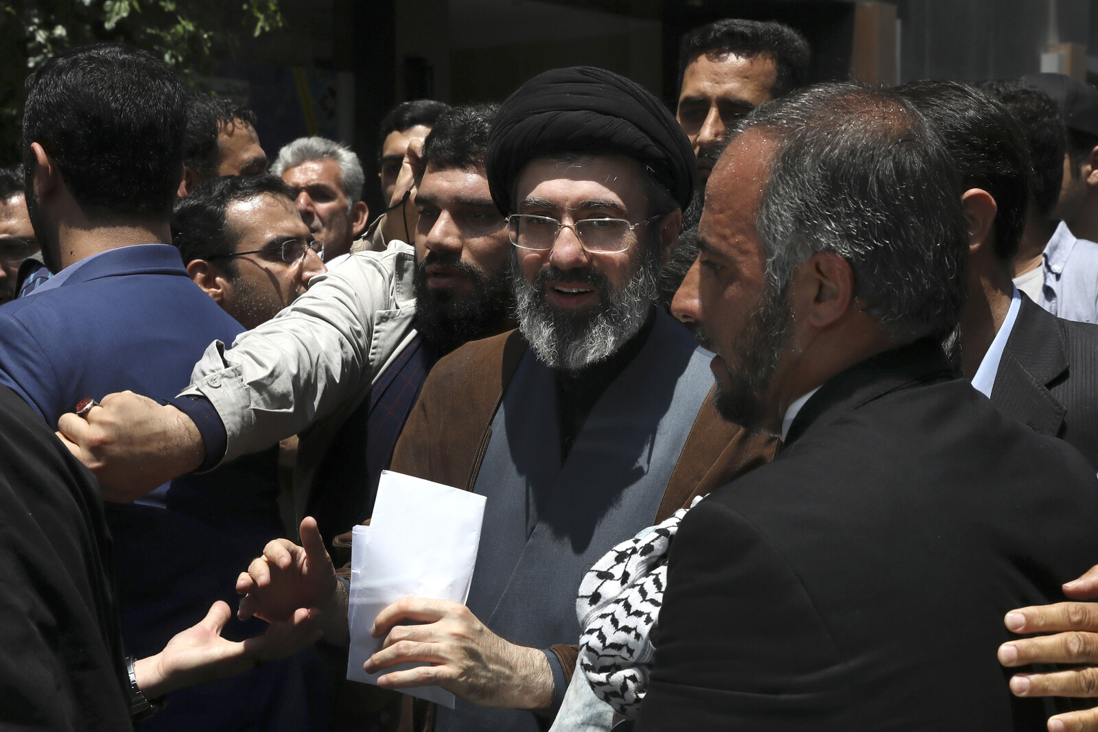 Khamenei's Inner Circle Targeted in