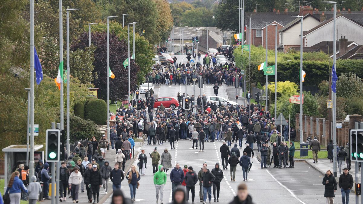 Tensions persist in Portadown after contentious parade halted