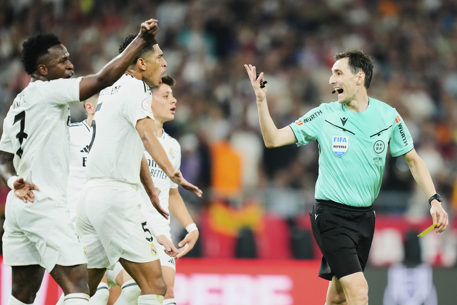 Antonio Rüdiger Apologizes for Behavior in Real Madrid's Loss to Barcelona
