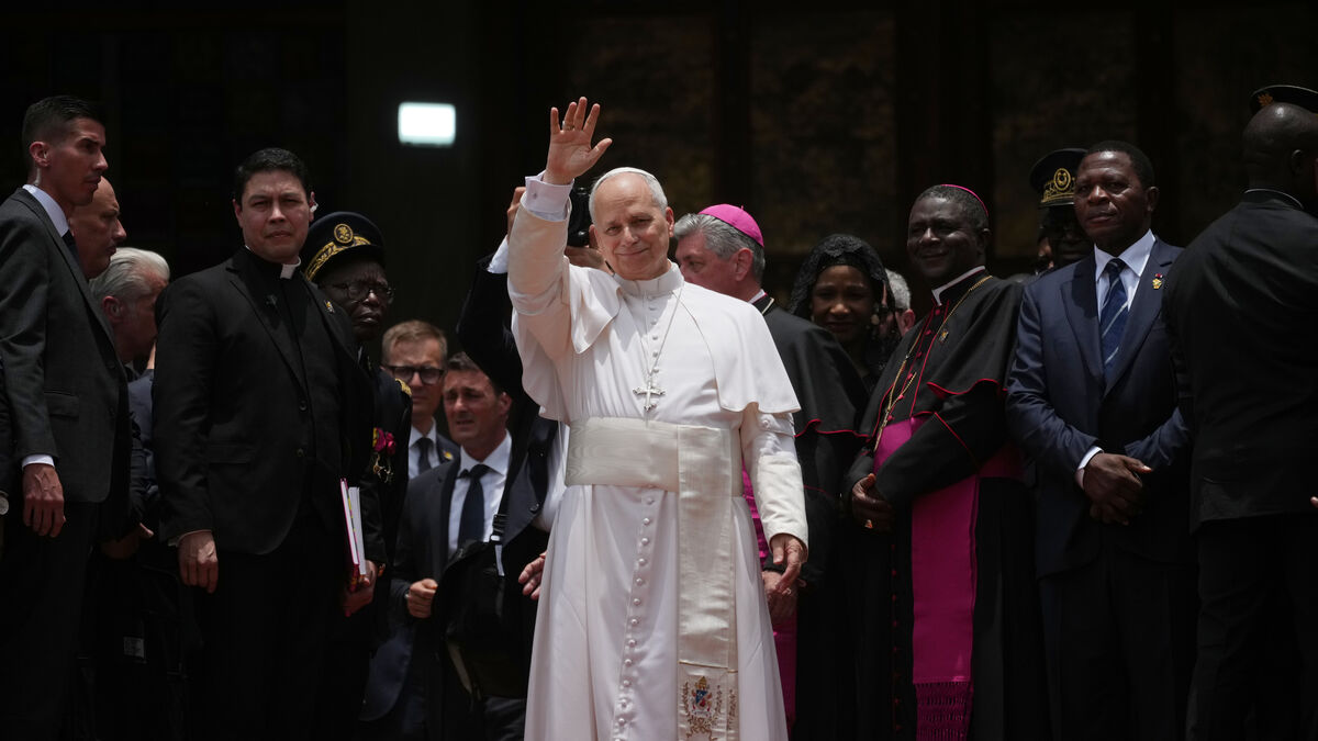 Pope after Trump row says tyrants are destroying the world