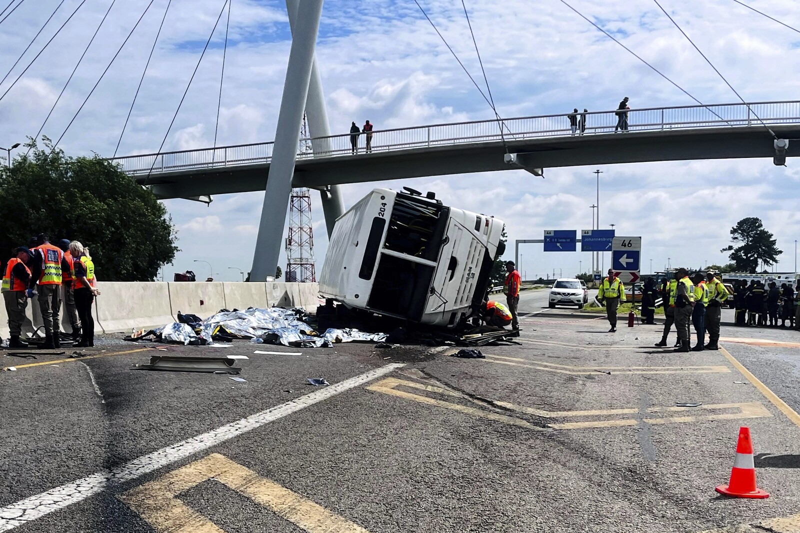 Serious bus crash in South