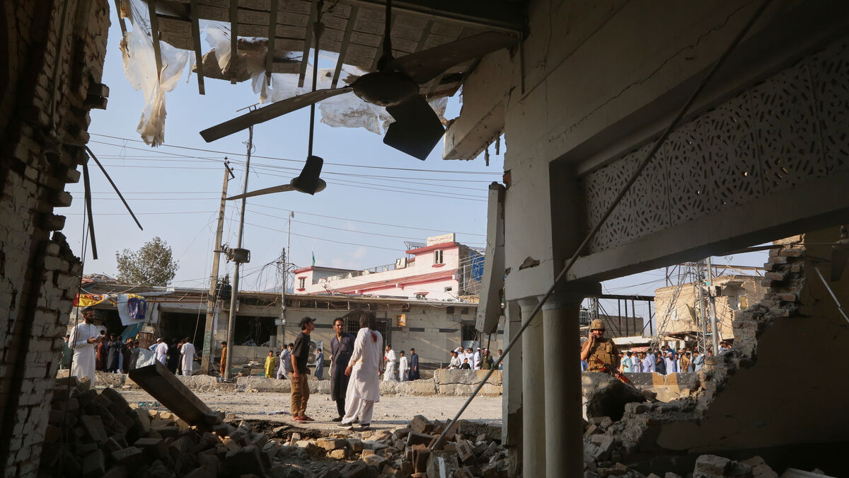 Pakistan mosque attack death toll