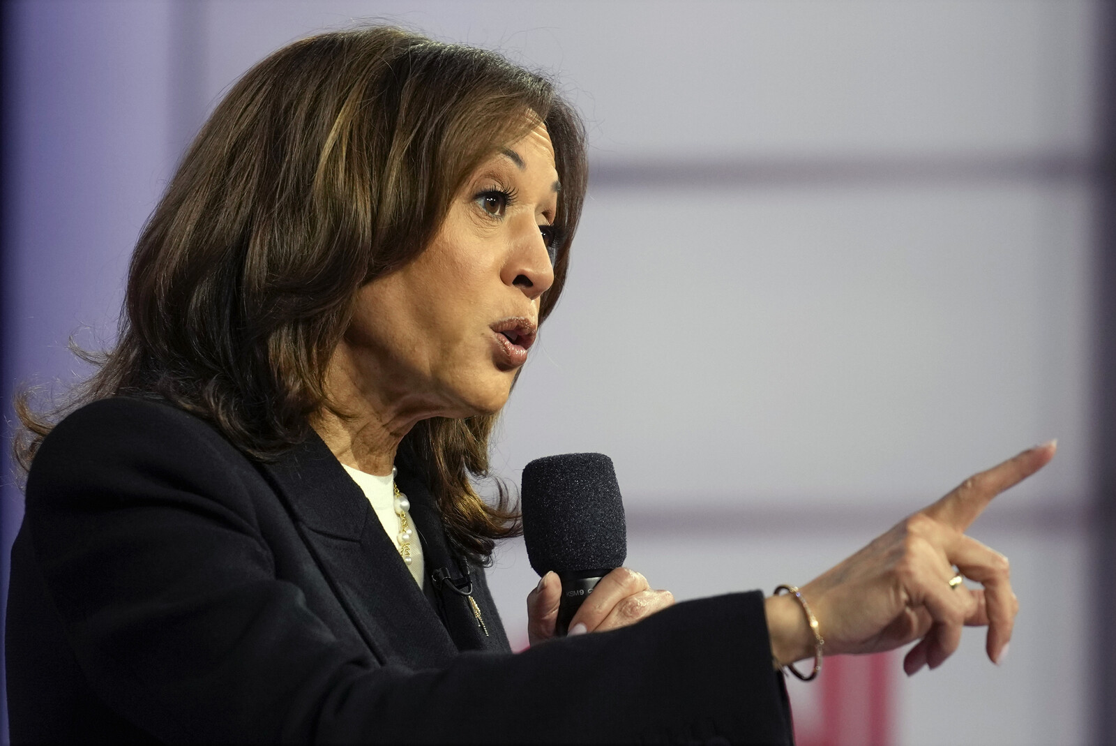 Harris: Trump is a fascist