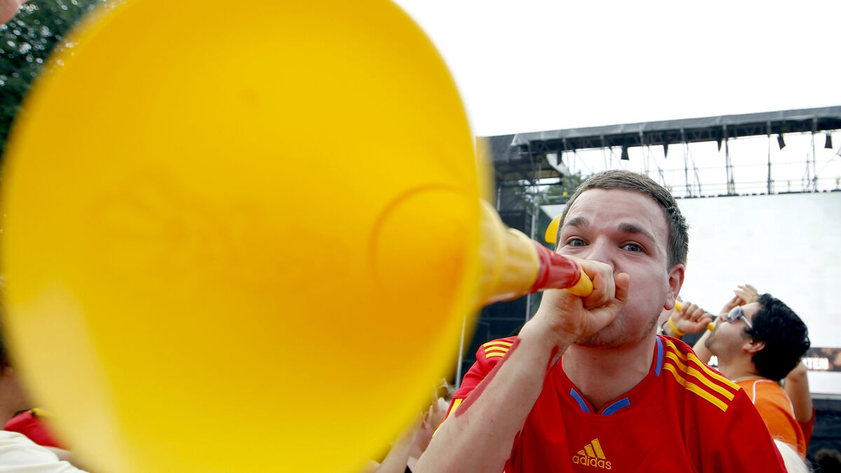 Vuvuzelas banned at World Cup stadiums in United States, Canada and Mexico