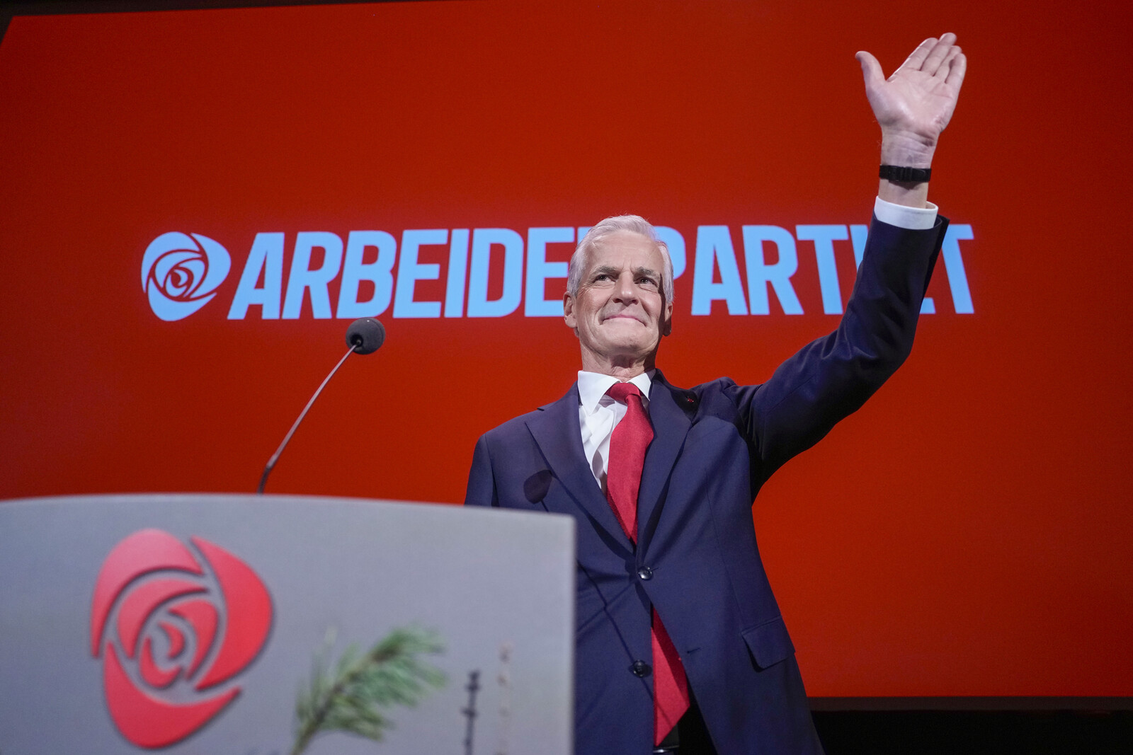 Red-Green Coalition Wins Norway Election as Far Right Gains