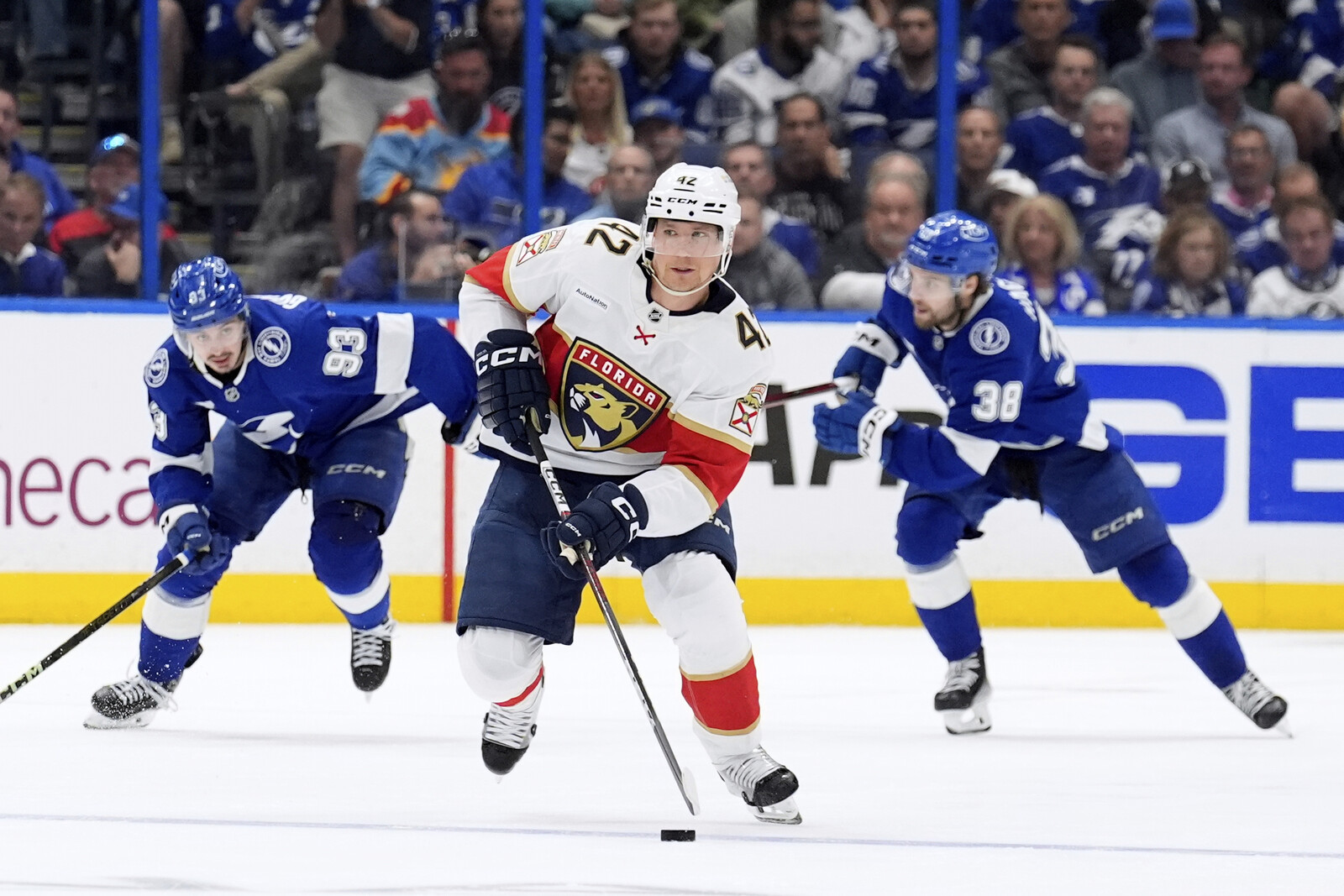 Florida and Toronto Gain Edge in Stanley Cup Playoffs