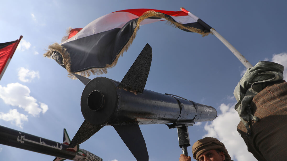 Houthi Leader Mohammed al-Ghamari Killed