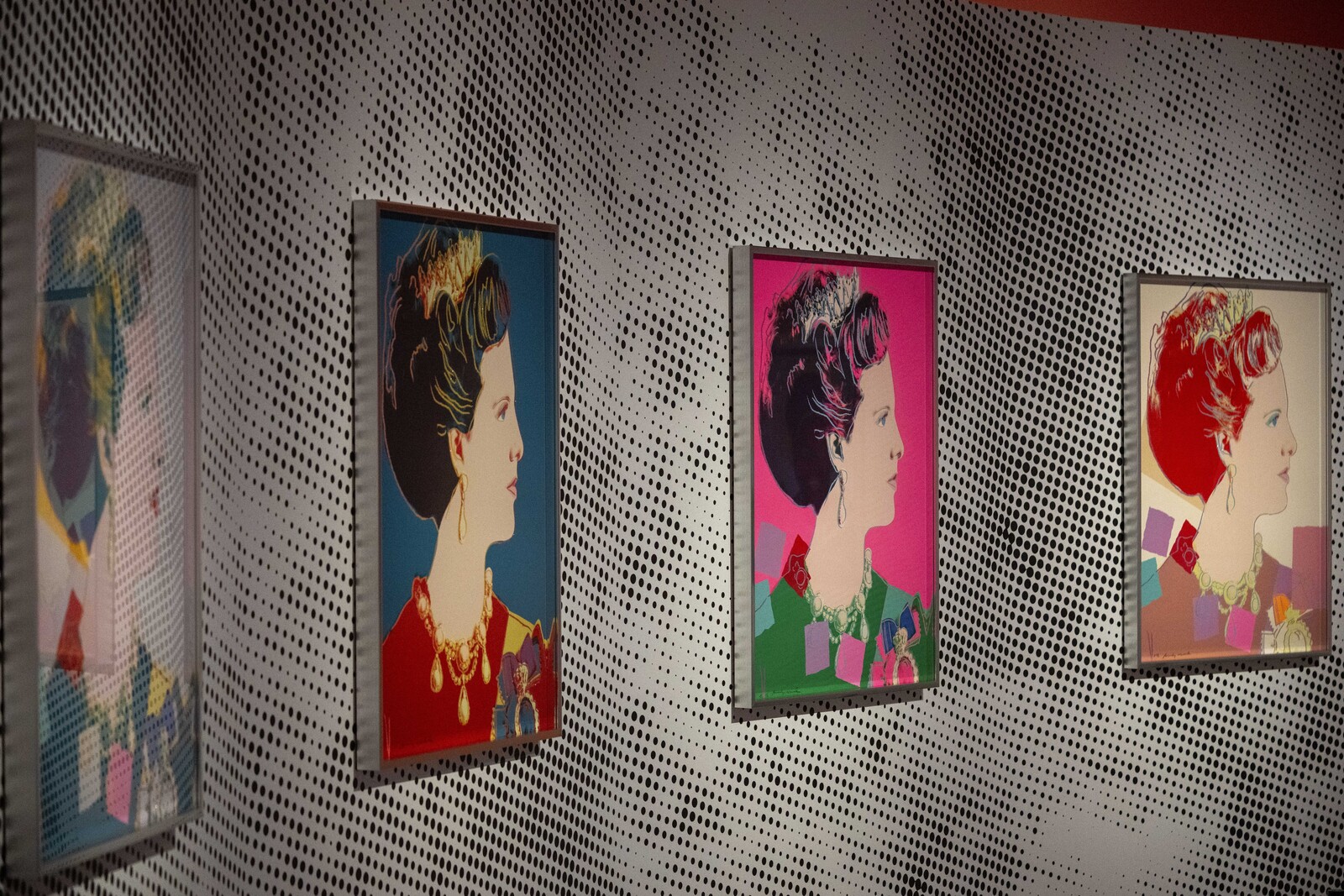 23-year-old arrested after theft of Warhol artwork