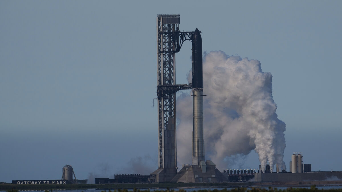 SpaceX forced to postpone launch