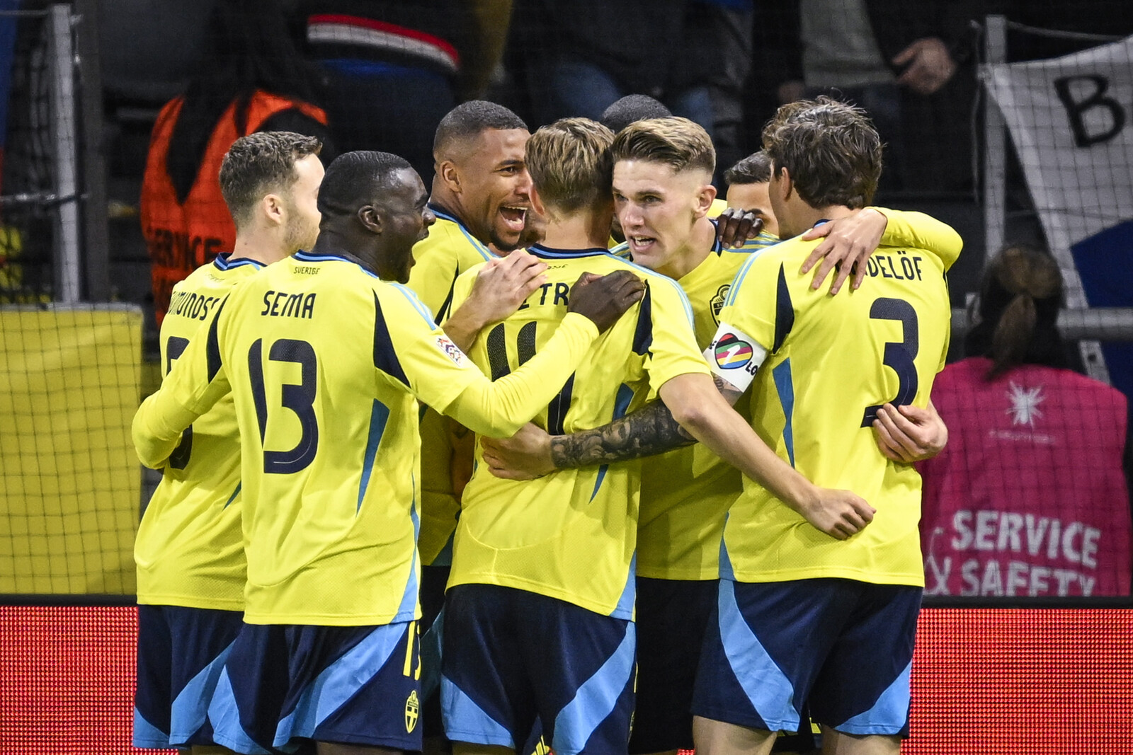 The Stars Shone – The National Team Leaves the Basement