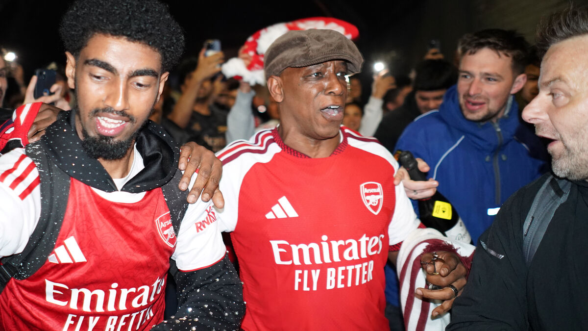 Arsenal fans took over London as club wins first league title in 22 years