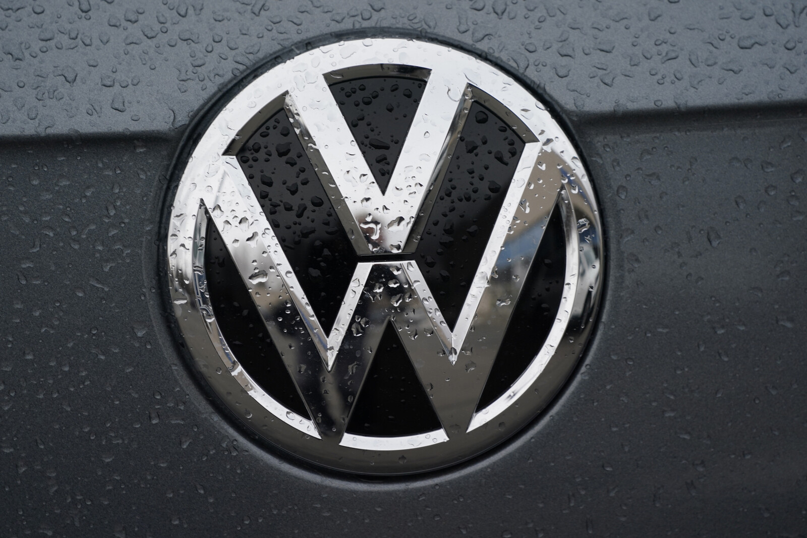 Volkswagen terminates agreement with trade unions