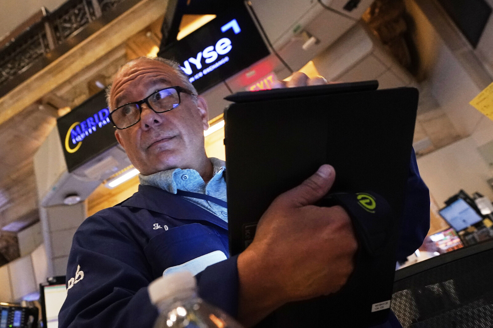 Tech Giants See Decline on Wall Street as Tesla Drops 5.3%