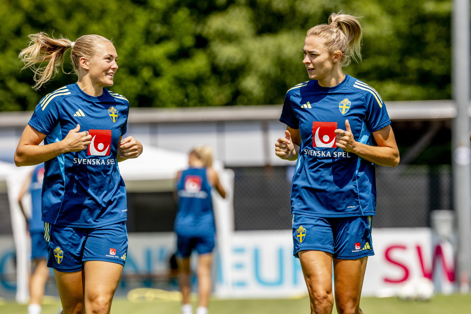 Sweden Eyes Quarter-Final Spot in