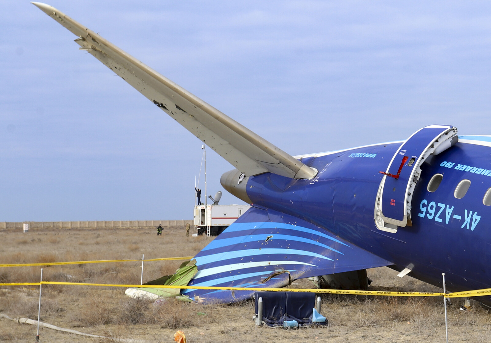 Putin apologizes after plane crash