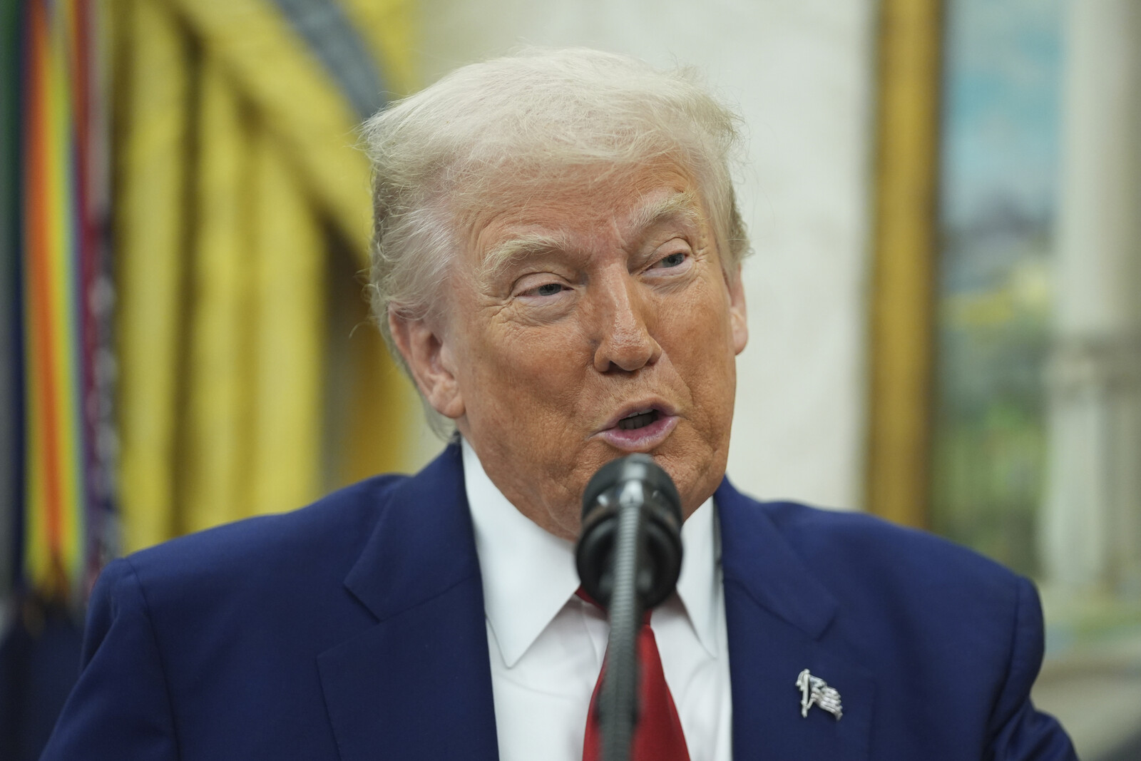 Government Appeal Pauses Court Block on Trump Import Tariffs