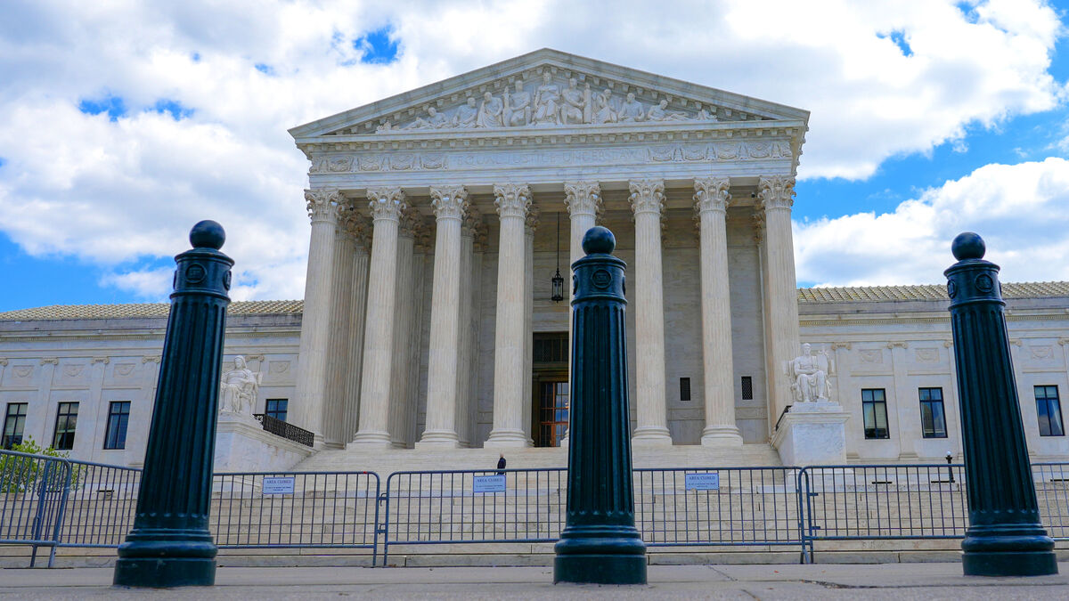 U.S. Supreme Court temporarily halts