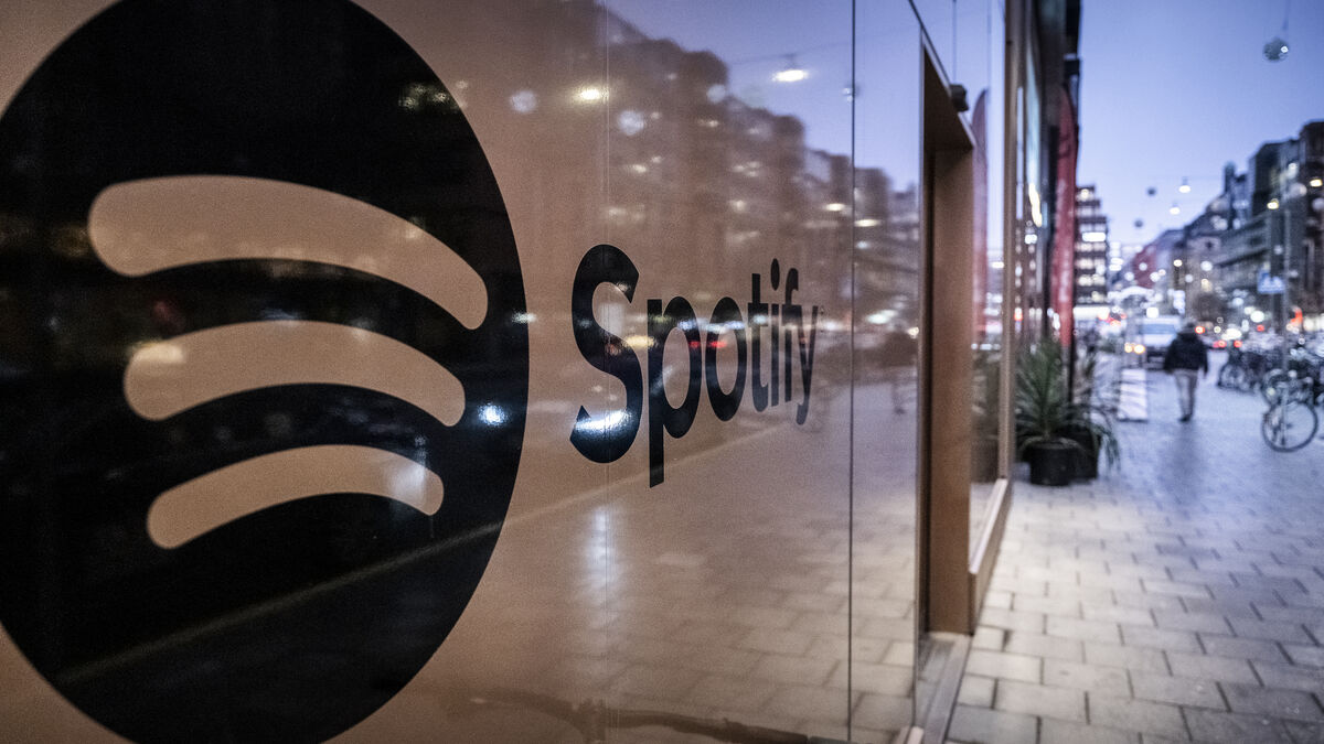 Spotify reveals your entire listening history