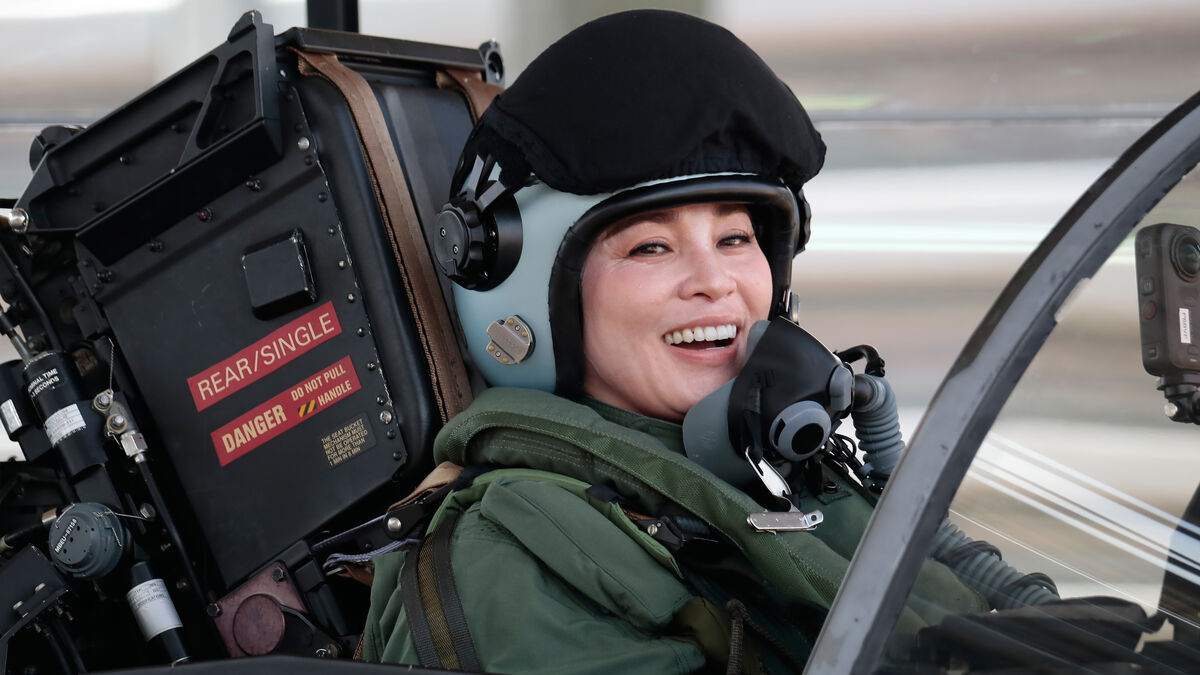 Thailand’s Queen Suthida Flies a