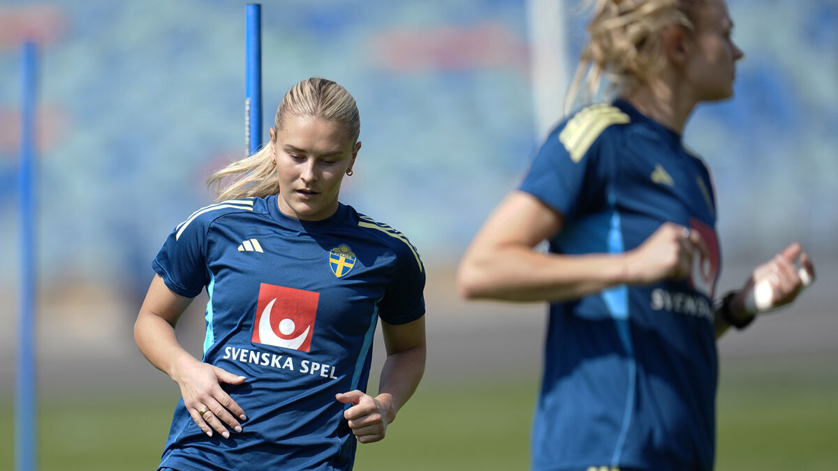Nildén in from the start for Sweden as a centre-back