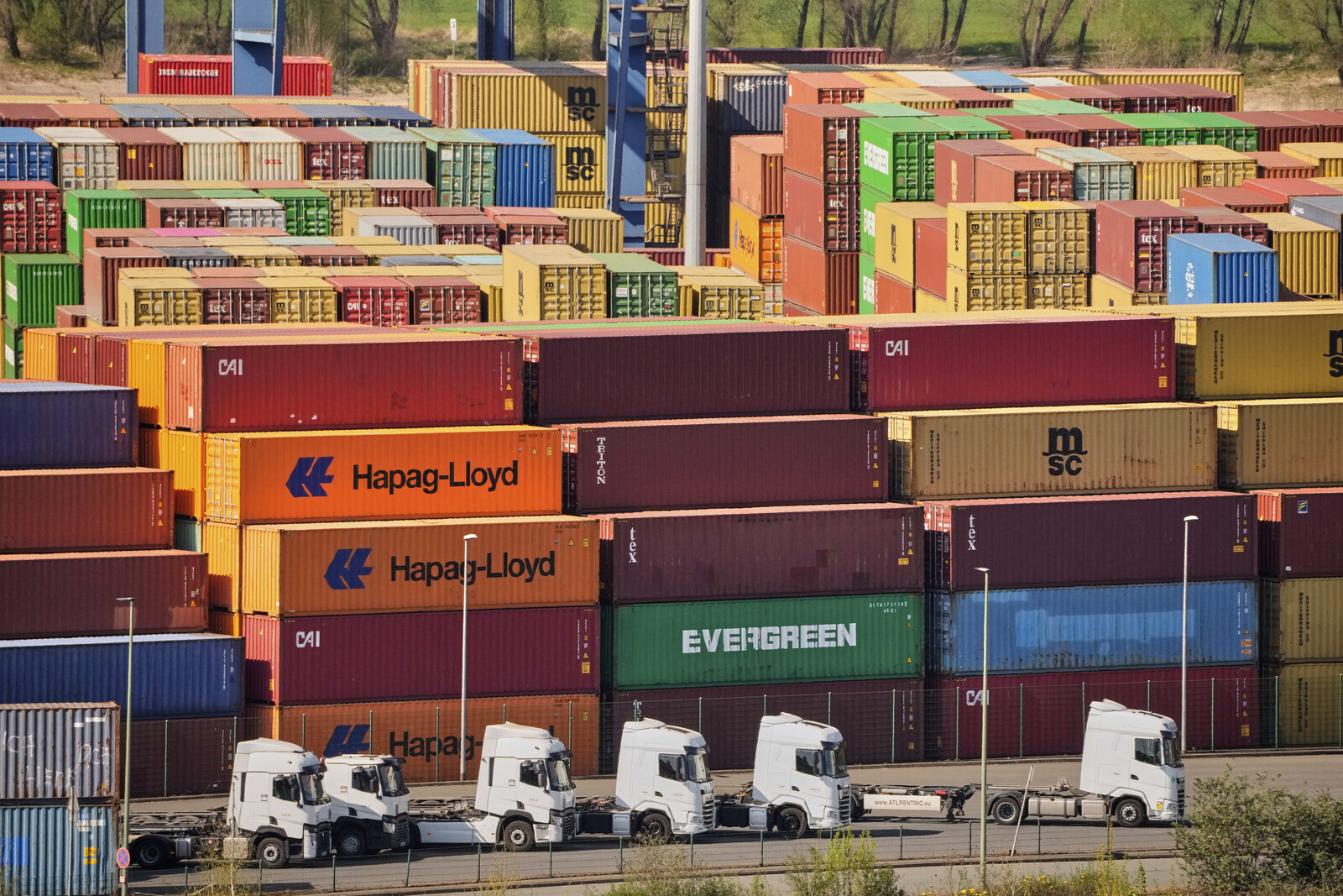 German Trade Surplus Rises Unexpectedly