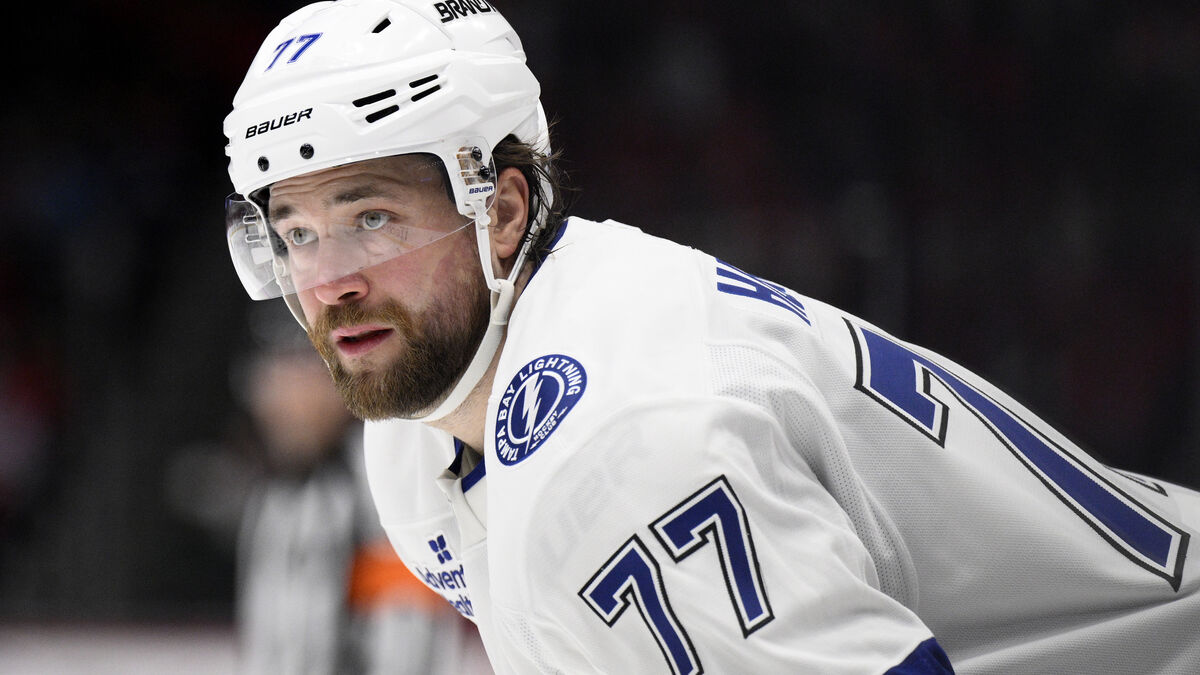 Tre Kronor's Olympic defender injured: "Tough for him"