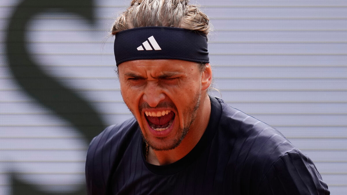 Alexander Zverev one victory away from his first Grand Slam title after French Open semifinal win