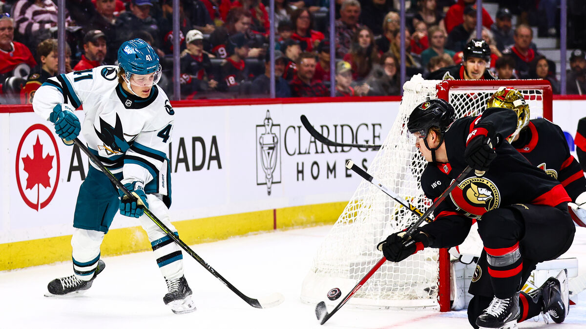 Ivar Stenberg Scores Third NHL