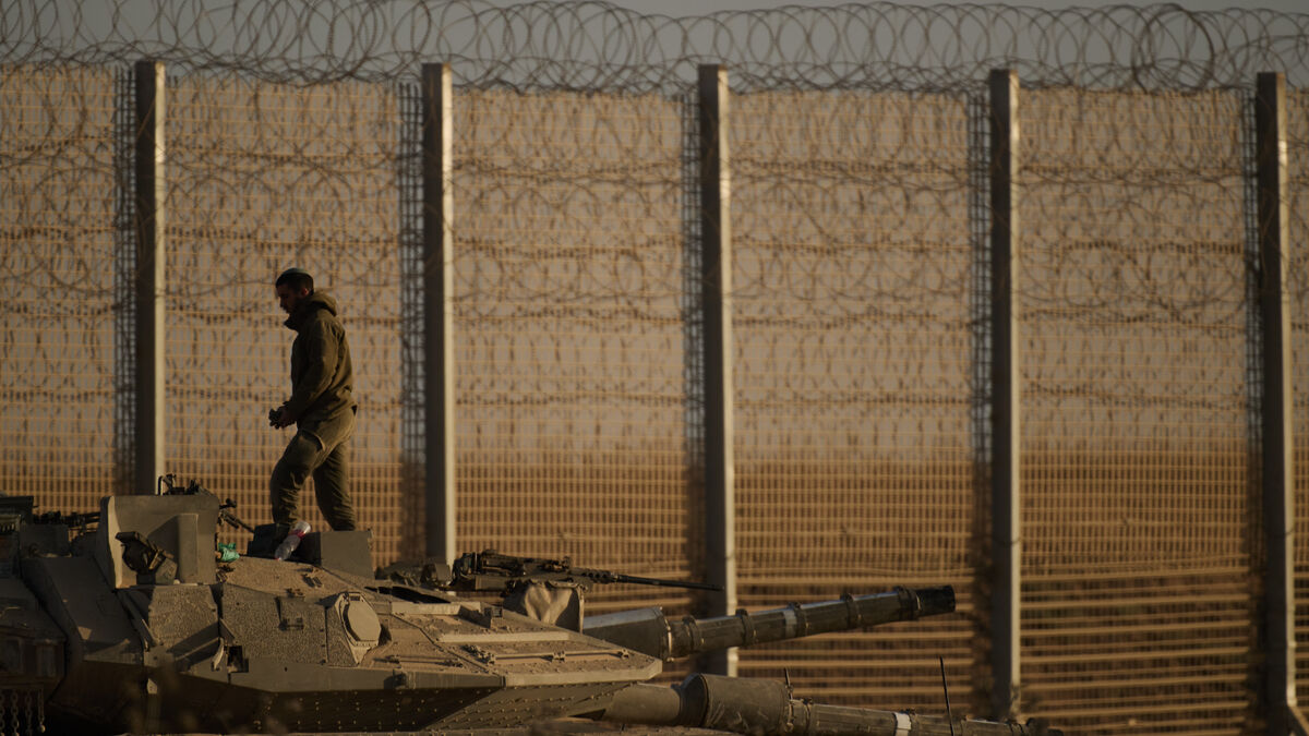 Nearly 300 Israeli Soldiers Attempted